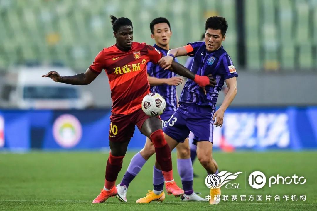 نتائج دوري أبطال أوروبا اليومأحدث التحديثات والمفاجآت